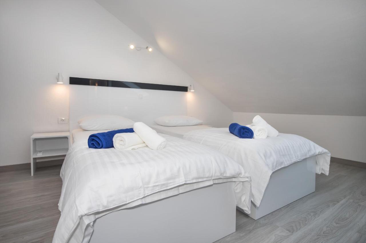 Apartments Blueview 포스티라 외부 사진